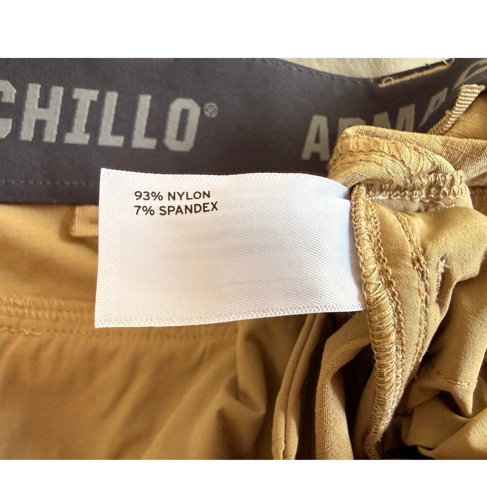 Duluth Trading Armachillo Flex Men's Standard Fit Khaki Shorts, Size 42 - Picture 4 of 5